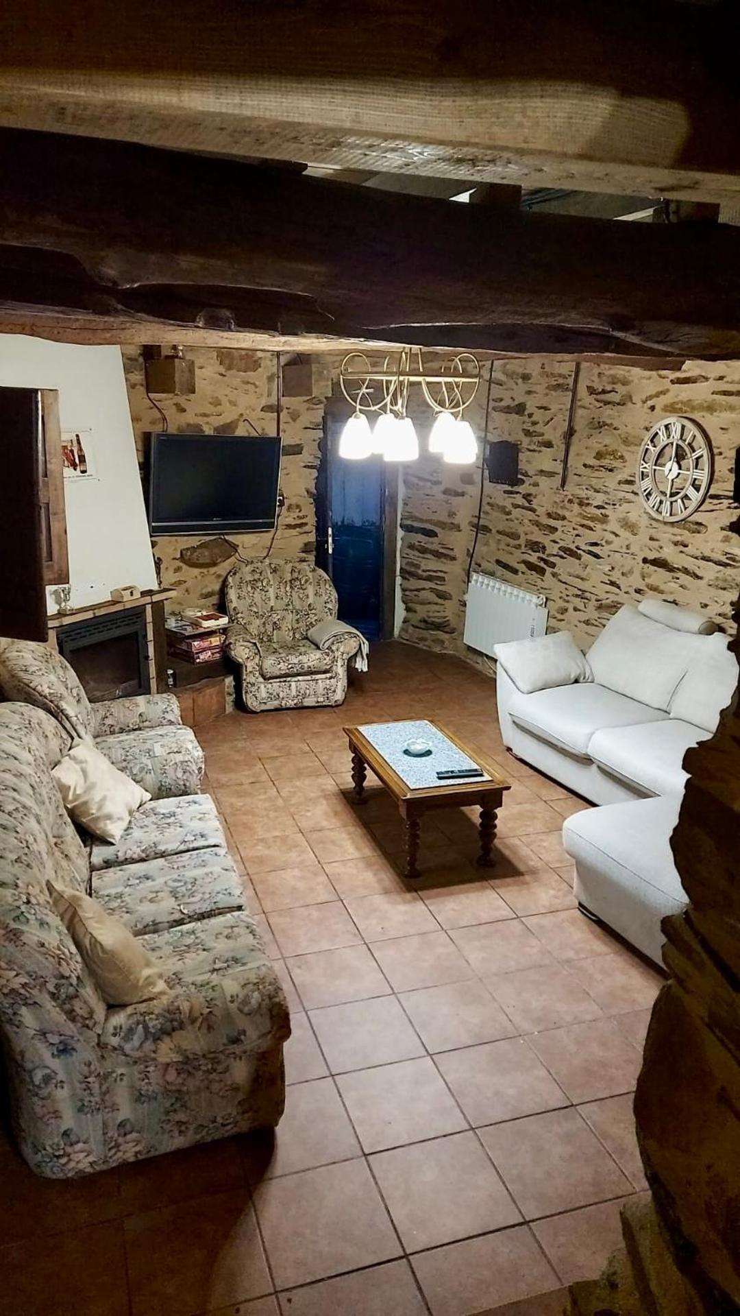 Casa Rural Bierzo Encantado Valle de Finolledo Esterno foto