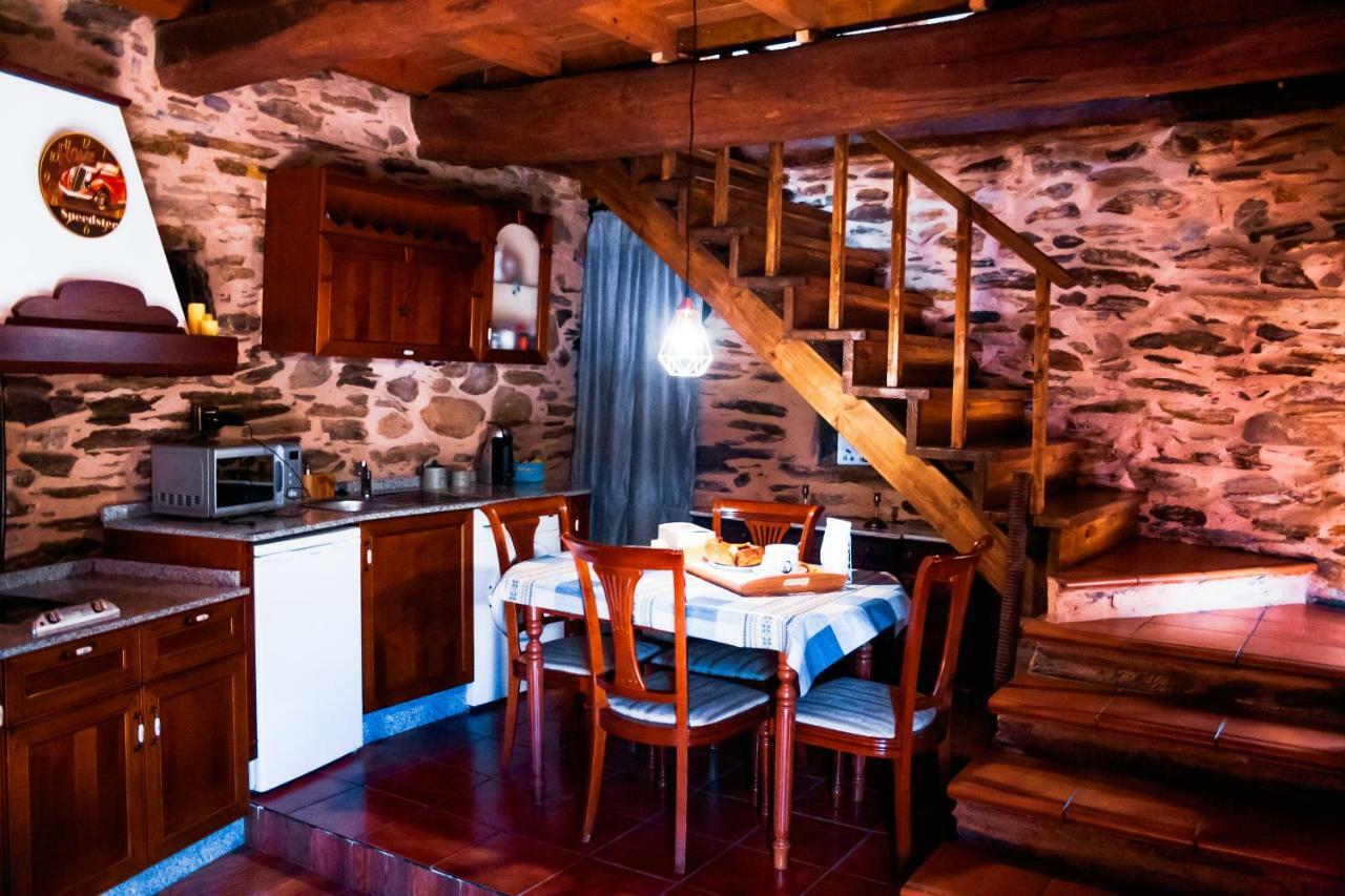 Casa Rural Bierzo Encantado Valle de Finolledo Esterno foto