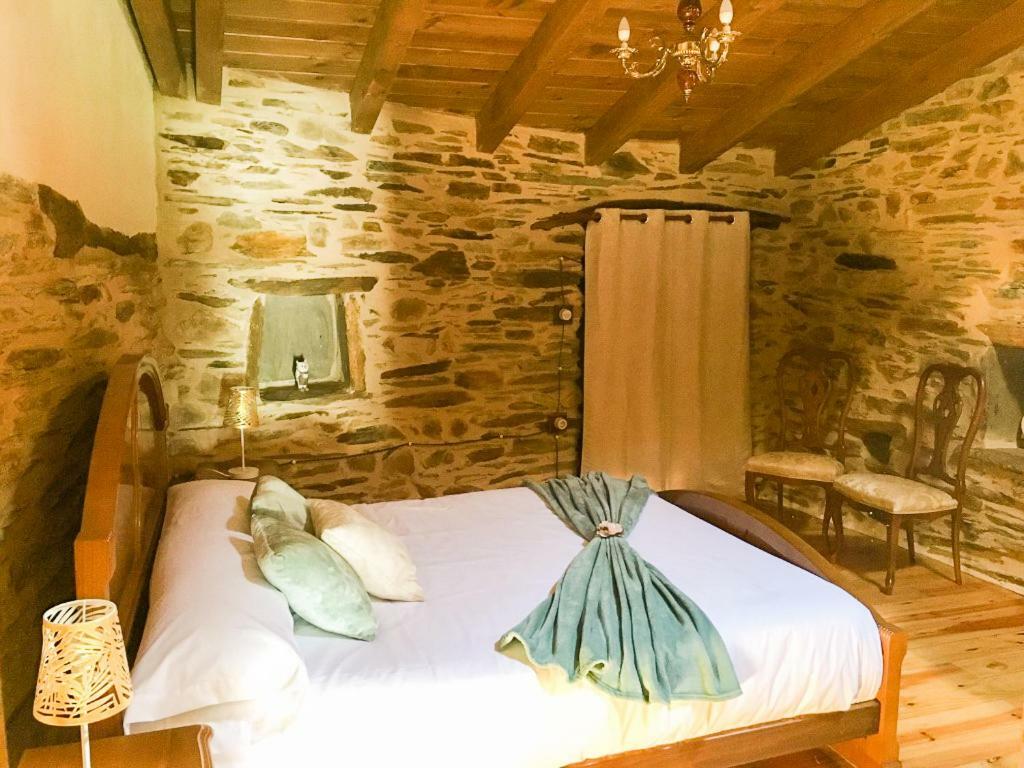 Casa Rural Bierzo Encantado Valle de Finolledo Esterno foto